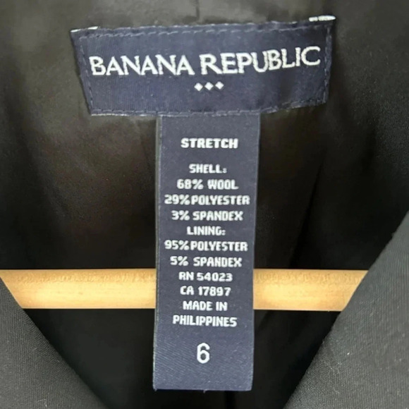 Banana Republic Black 3 Button Structured Blazer  Size 6 - Picture 6 of 6